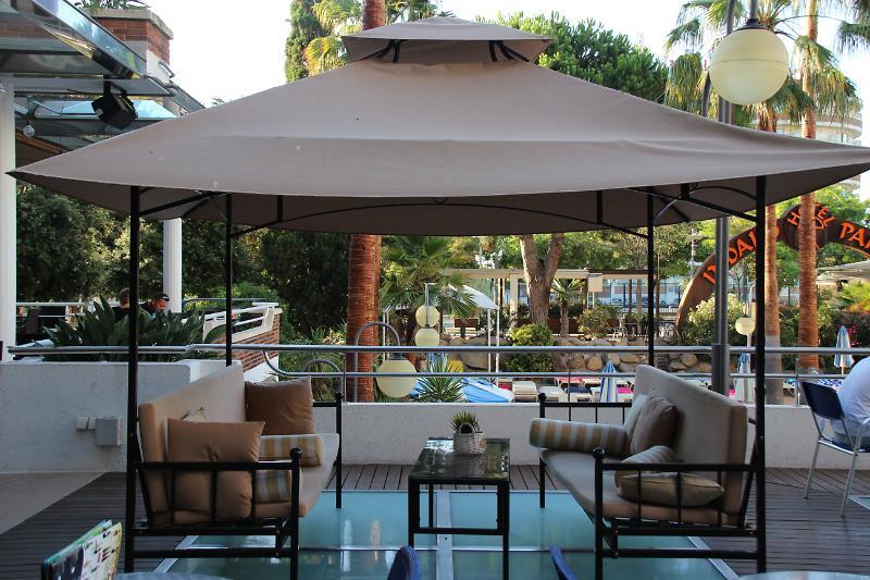 Hotel Indalo Park Santa Susanna Buitenkant foto