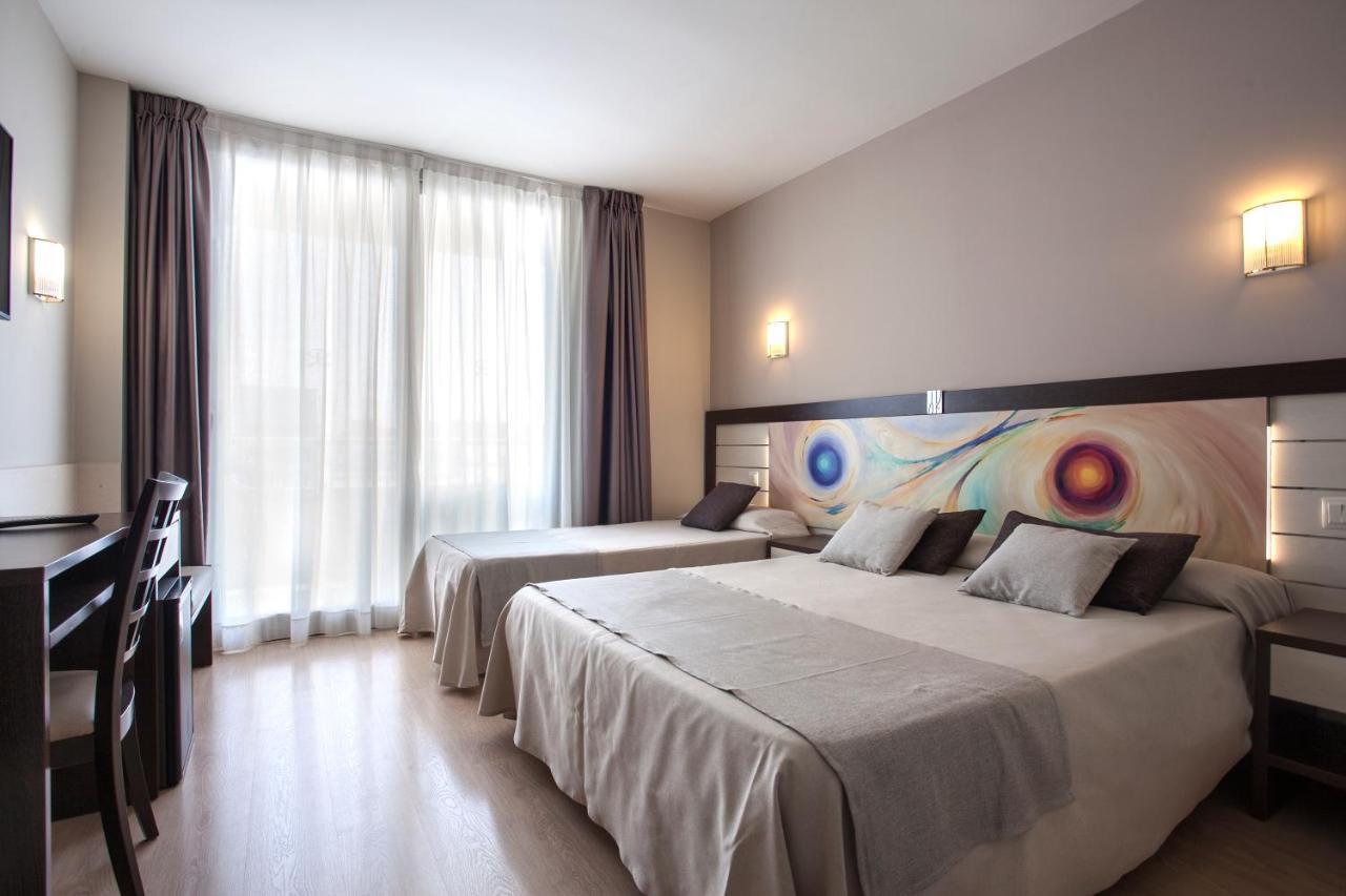 Hotel Indalo Park Santa Susanna Buitenkant foto