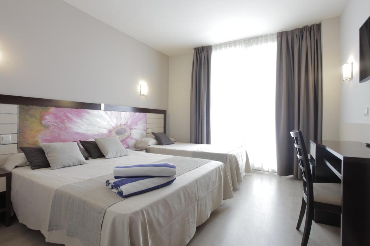Hotel Indalo Park Santa Susanna Buitenkant foto